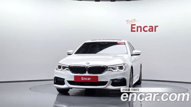BMW 5 Series (G30) 3