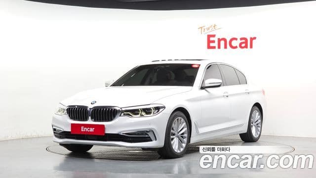 BMW 5 Series (G30)