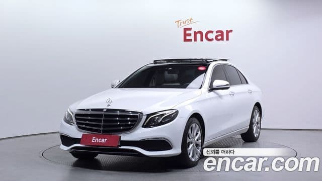 Mercedes-Benz E-Class W213 1