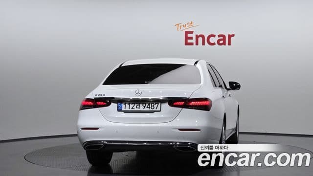 Mercedes-Benz E-Class W213 3