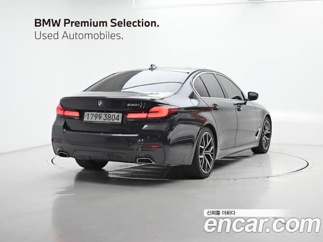BMW 5 Series (G30) 2