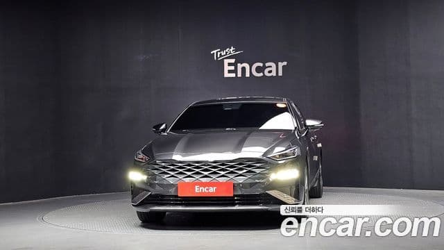 Kia K8 Hybrid 3