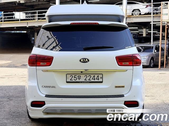 Kia The New Carnival 3