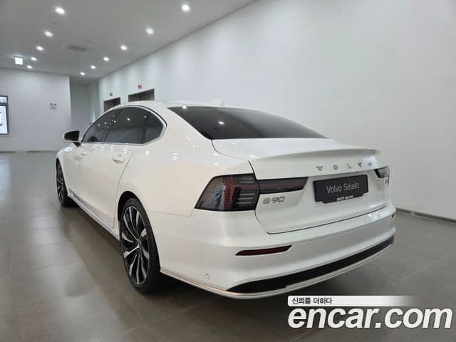 Volvo S90 2
