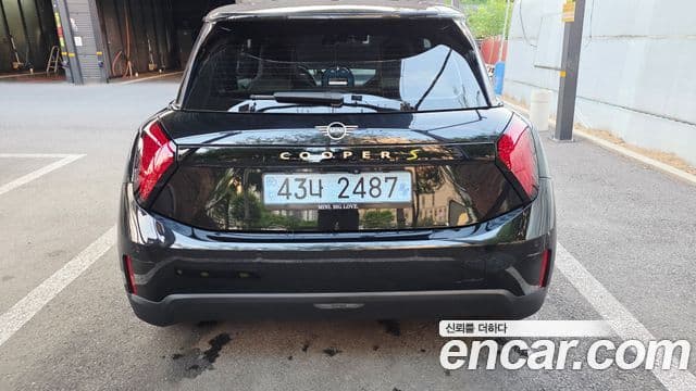 MINI Cooper Electric 4th Gen 4