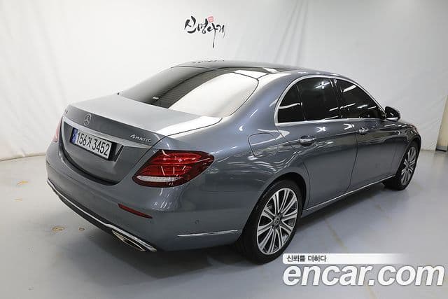 Mercedes-Benz E-Class W213 3