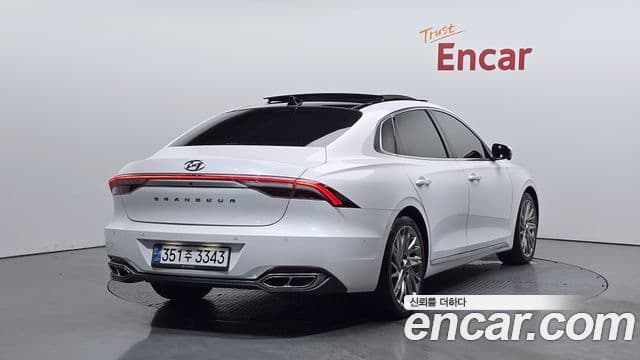Hyundai The New Grandeur IG 2