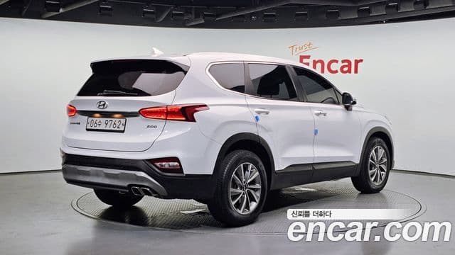 Hyundai Santa Fe TM 2