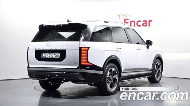 Hyundai Palisade (LX3) 2
