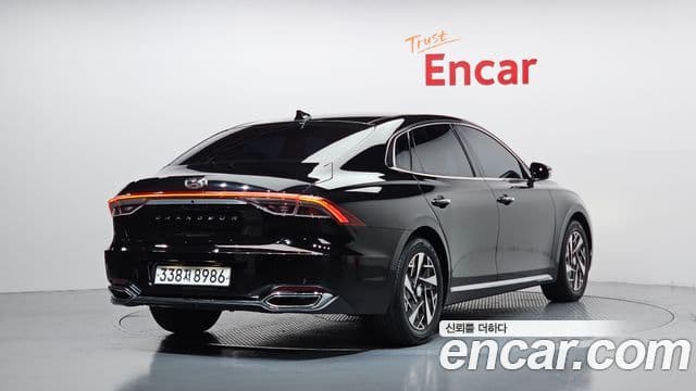 Hyundai The New Grandeur IG Hybrid 2