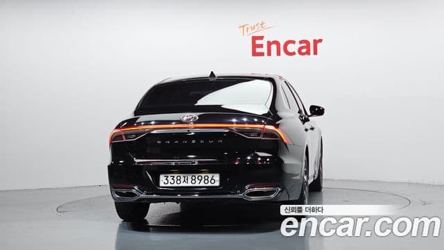 Hyundai The New Grandeur IG Hybrid 4