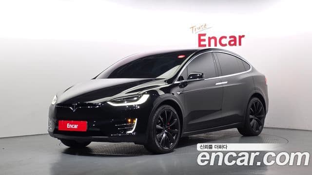 Tesla Model X 1