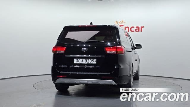 Kia All New Carnival 4