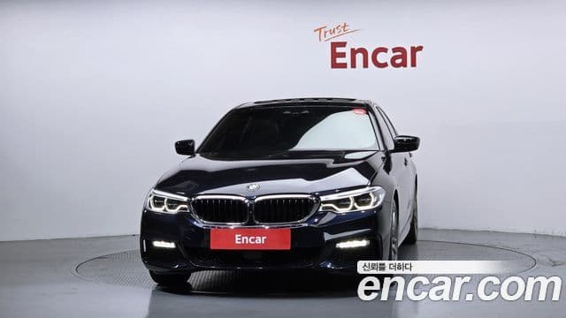 BMW 5 Series (G30) 3