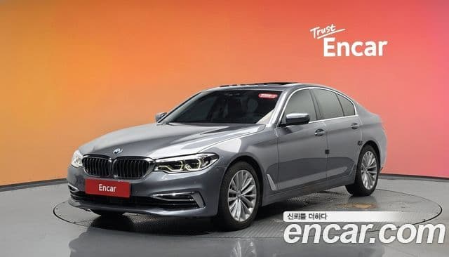 BMW 5 Series (G30)