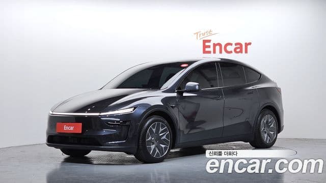 Tesla Model Y — 1