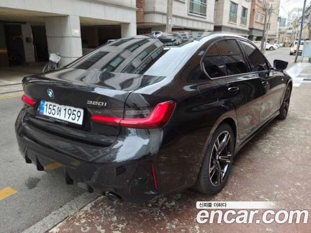 BMW 3 Series (G20) 2