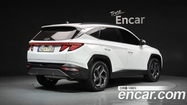 Hyundai Tucson (NX4) 2