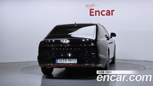 Hyundai Grandeur Hybrid (GN7) 4