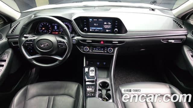 Hyundai Sonata (DN8) 4