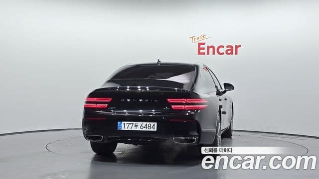 Genesis G80 (RG3) 4