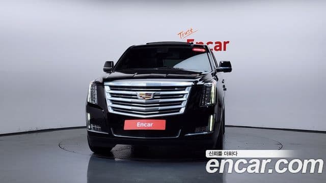 Cadillac Escalade 2