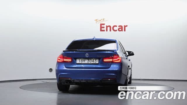 BMW 3 Series (F30) 4
