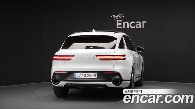 Genesis GV70 4