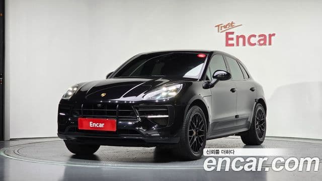 Porsche Macan 1
