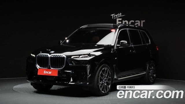 BMW X7 (G07) 1