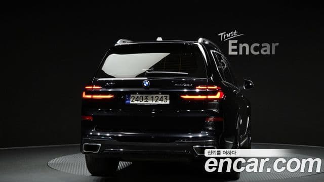 BMW X7 (G07) 4