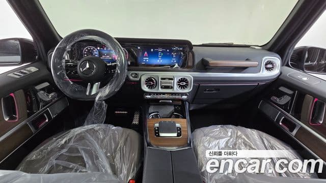 Mercedes-Benz G-Class W465 4