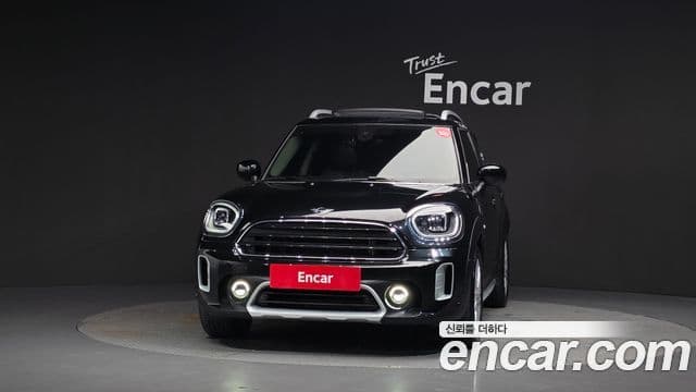 MINI Cooper Countryman 3