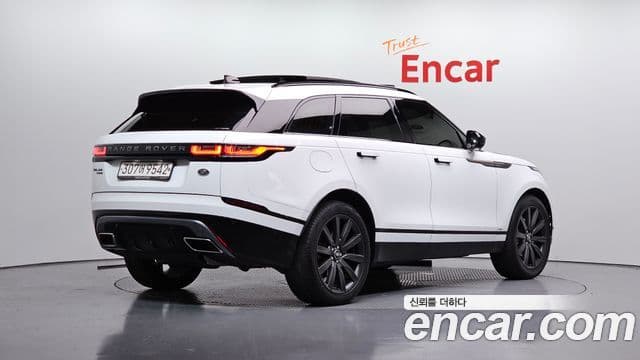 Land Rover Range Rover Velar 2