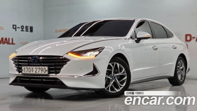 Hyundai Sonata (DN8) 1