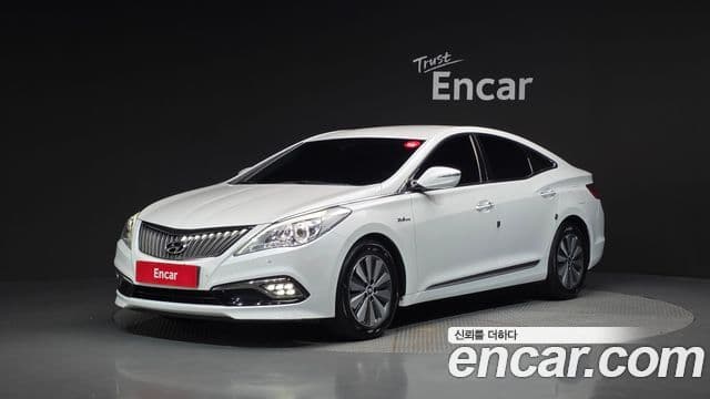 Hyundai Grandeur HG Hybrid — 1