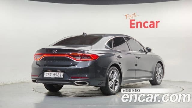 Hyundai Grandeur IG 2