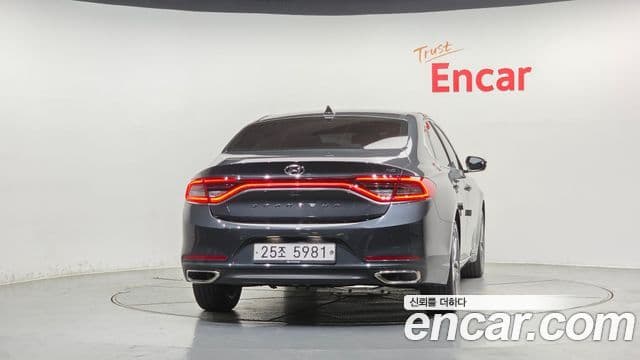 Hyundai Grandeur IG 4