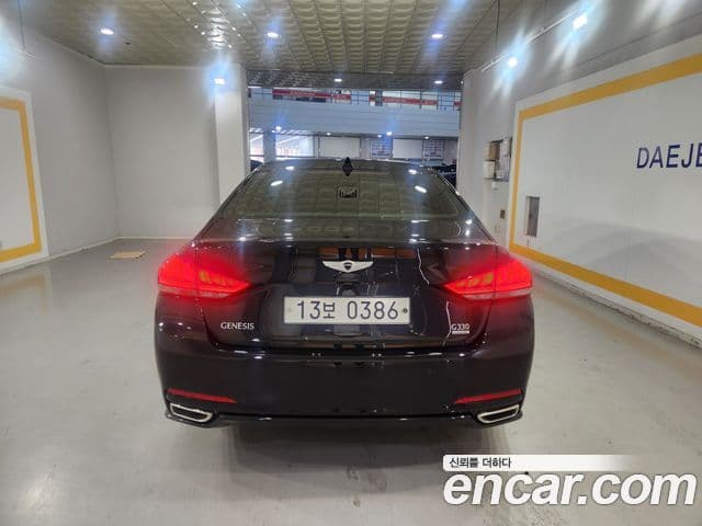 Hyundai Genesis DH 4
