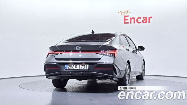 Hyundai The New Avante (CN7) 4