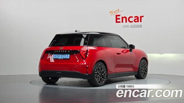 MINI Cooper Electric 4th Gen 2