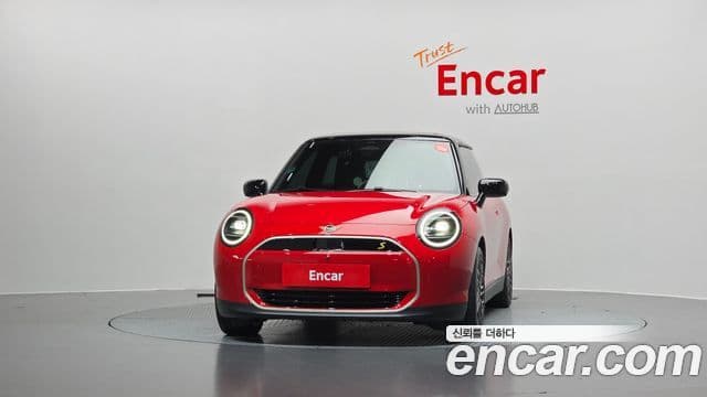 MINI Cooper Electric 4th Gen 3
