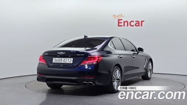 Genesis G70 2