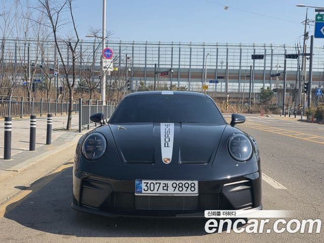 Porsche 911 (992) 2
