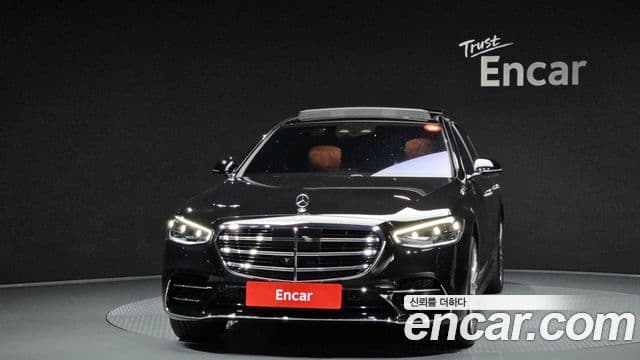 Mercedes-Benz S-Class W223 2