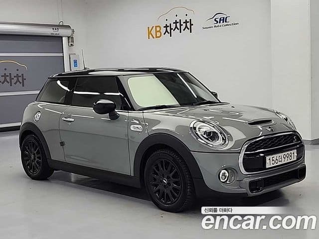MINI Cooper S 4