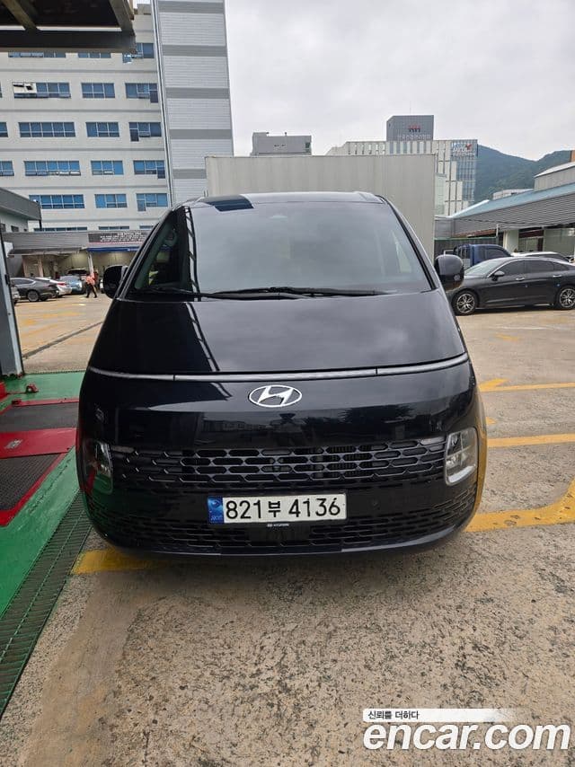 Hyundai Staria — 1
