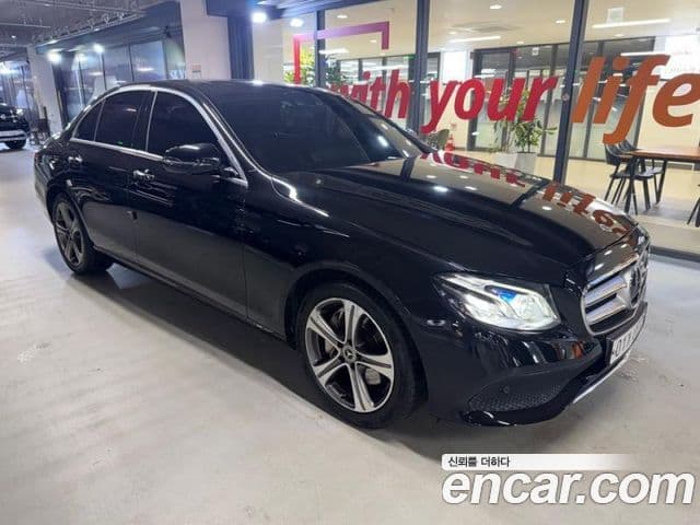 Mercedes-Benz E-Class W213 2