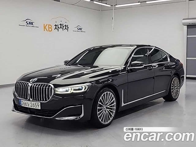 BMW 7 Series (G11)