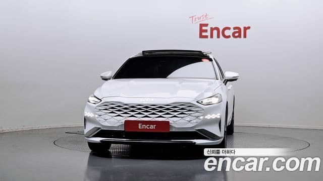 Kia K8 Hybrid 2